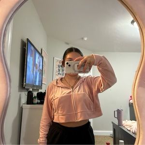 A baby pink velvet cropped jacket 🩷🩷